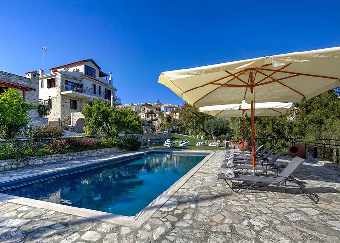 Horizon View With Pool, Garden, Parking Willa