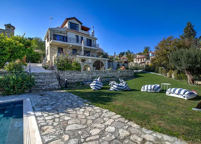 Horizon View With Pool, Garden, Parking Willa *