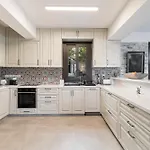 Horizon View With Pool, Garden, Parking *