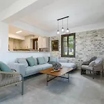 Horizon View With Pool, Garden, Parking *