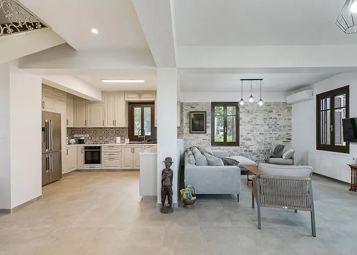 Horizon View With Pool, Garden, Parking * Pano Lefkara