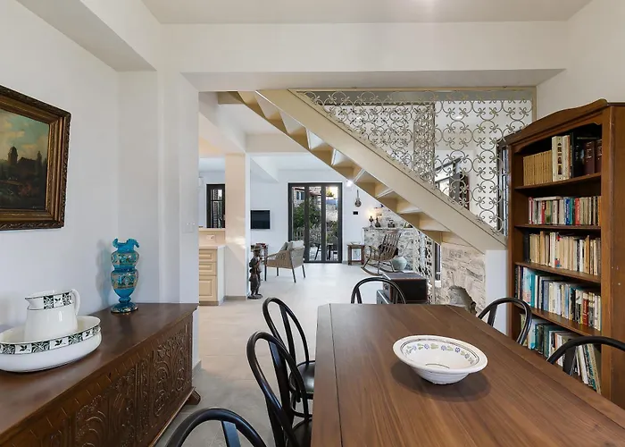 Horizon View With Pool, Garden, Parking