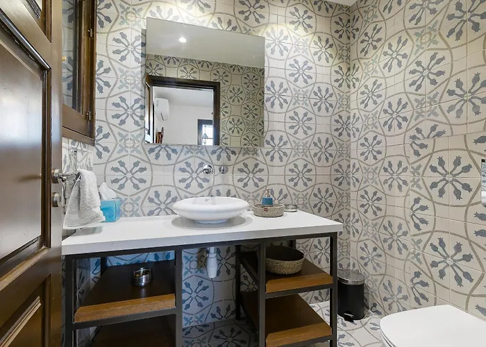 Horizon View With Pool, Garden, Parking