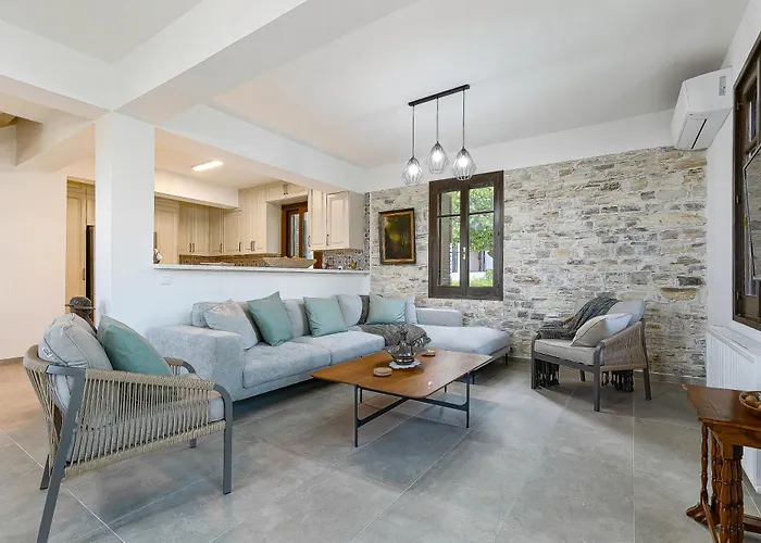 Horizon View With Pool, Garden, Parking *